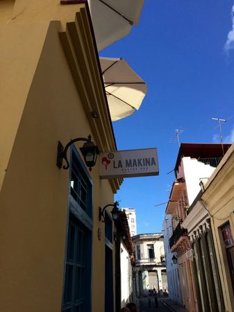 La Makina, Colonial Street — photograph by Randy Polito
